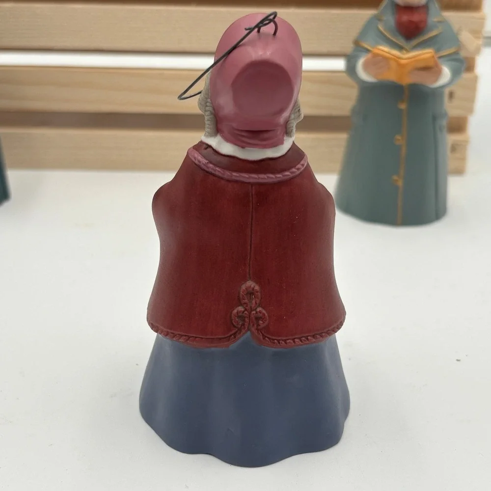 Hallmark Dickens Caroler Bell Set Mr Ashbourne Mrs Beaumont Lord‎ Chadwick 1990s